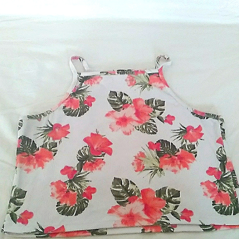 Tank top, Rue 21, floral, size XL.
